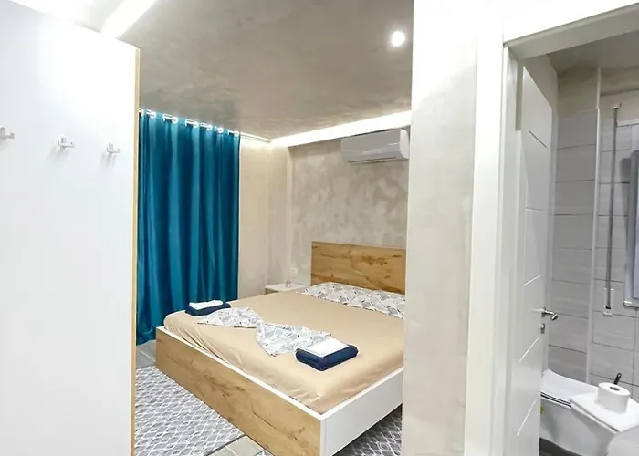 & Vacations - Qerret, Golem, Durres 4* Golem (Tirana)