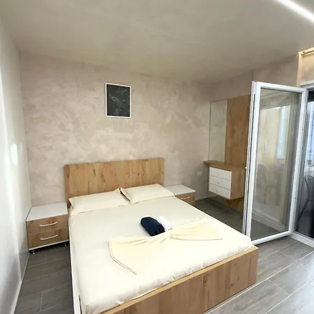 - Qerret, Golem, Durres Apartment